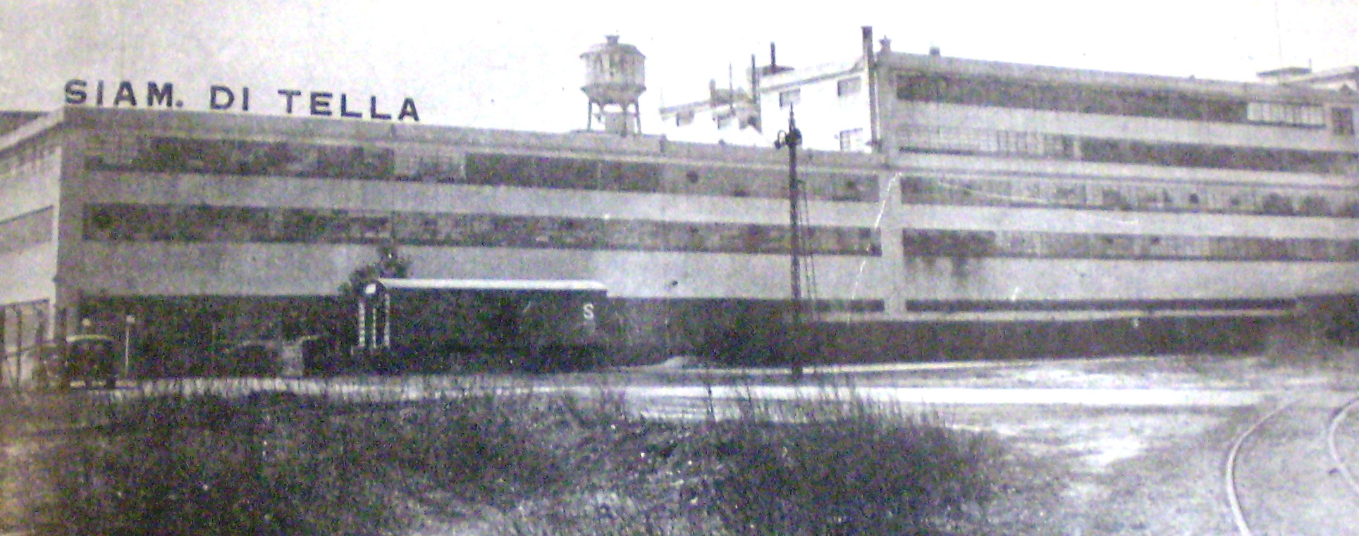 Fotografía externa de la fábrica Siam Di Tella