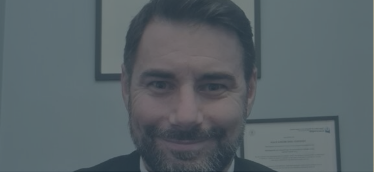 Dr. Federico Medina