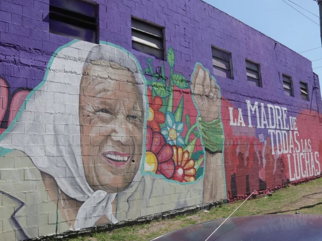 Pintura al óleo manos con pañuelos en los dedos